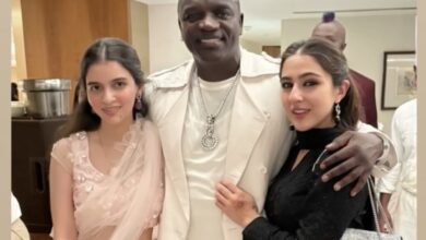 Sara Ali Khan strikes a pose with Akon at wedding