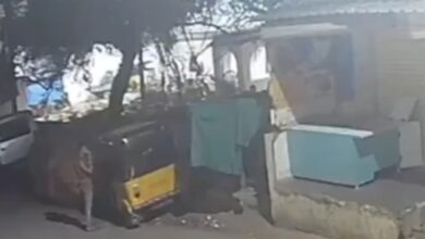CCTV captures auto theft in Habeebnagar, driver pleads for its return