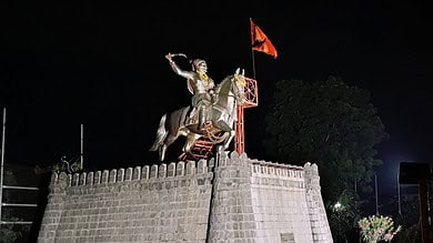 Chatrapathi Shivaji Statue Salarjung Bridge, Hyderabad.
