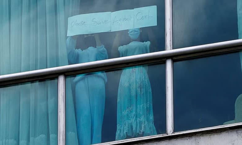 Nearly 300 deportees from US held in Panama hotel