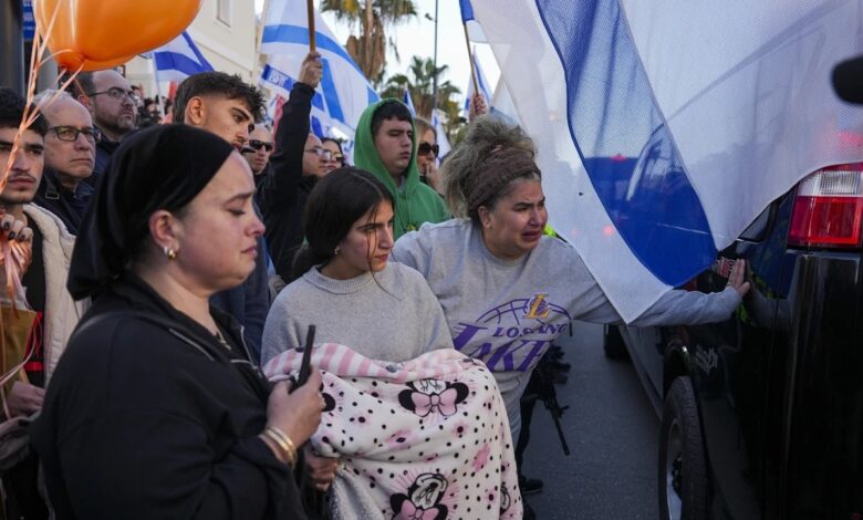 Israelis bid farewell to mother, two young sons killed in captivity in Gaza