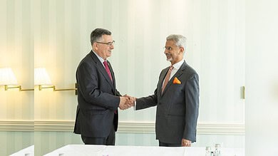 Jaishankar, Sa'ar discuss Trump's vision of connecting Israel with India