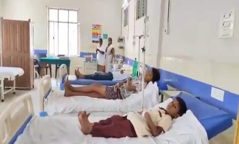 Telangana: 16 students fall ill after having sambar at school in Mahabubabad