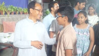 Climate activist Sonam Wangchuk interacts with children during his visit to Hyderabad on Saturday, February 1.