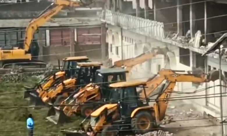 UP govt start bulldozer action on Masjid over land encroachment