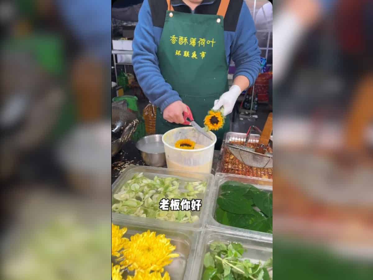 Fried flower fritters sold by Chinese vendor leave internet stunned!