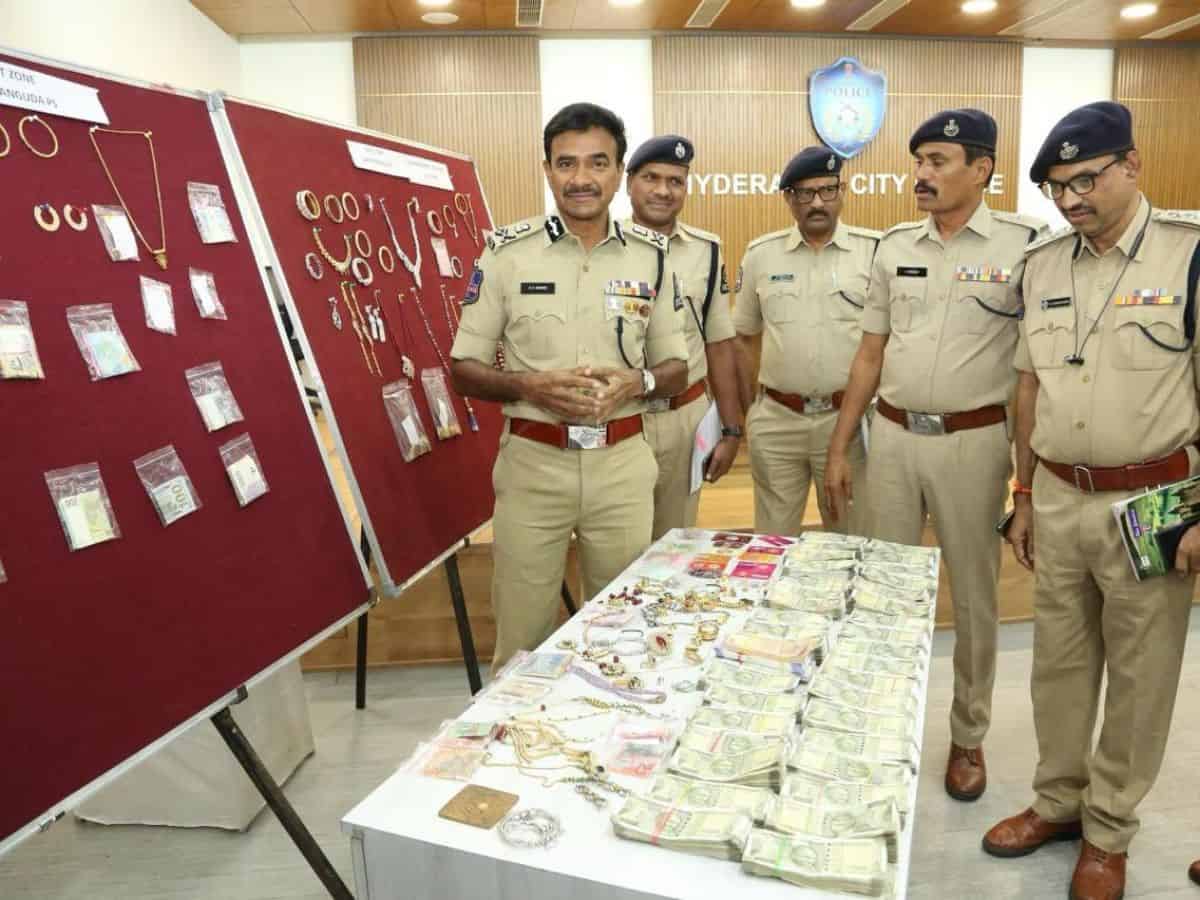 Three held for theft in Hyderabad's Narayanguda