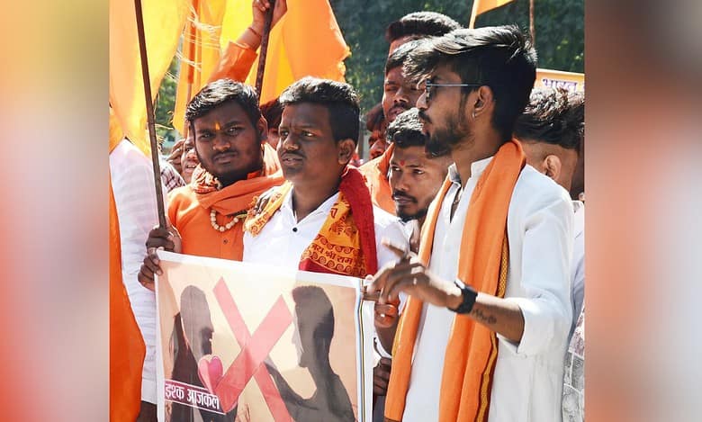 Hindutva vigilantes target couples on Valentine’s Day, UP reports most attacks