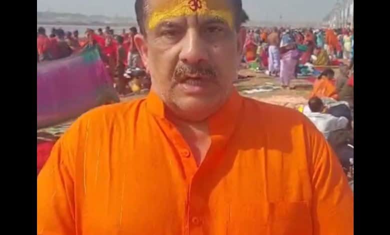 Jitendra Singh aka Wasim Rizvi offers money for ghar wapsi