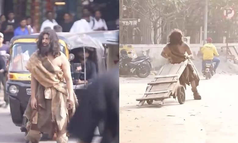 Watch: Aamir Khan roams on roads in torn clothes, messy look