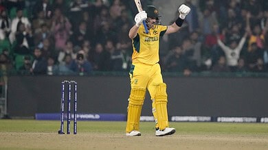 Champions Trophy: Inglis overshadows Duckett as Australia chase 352 for record win