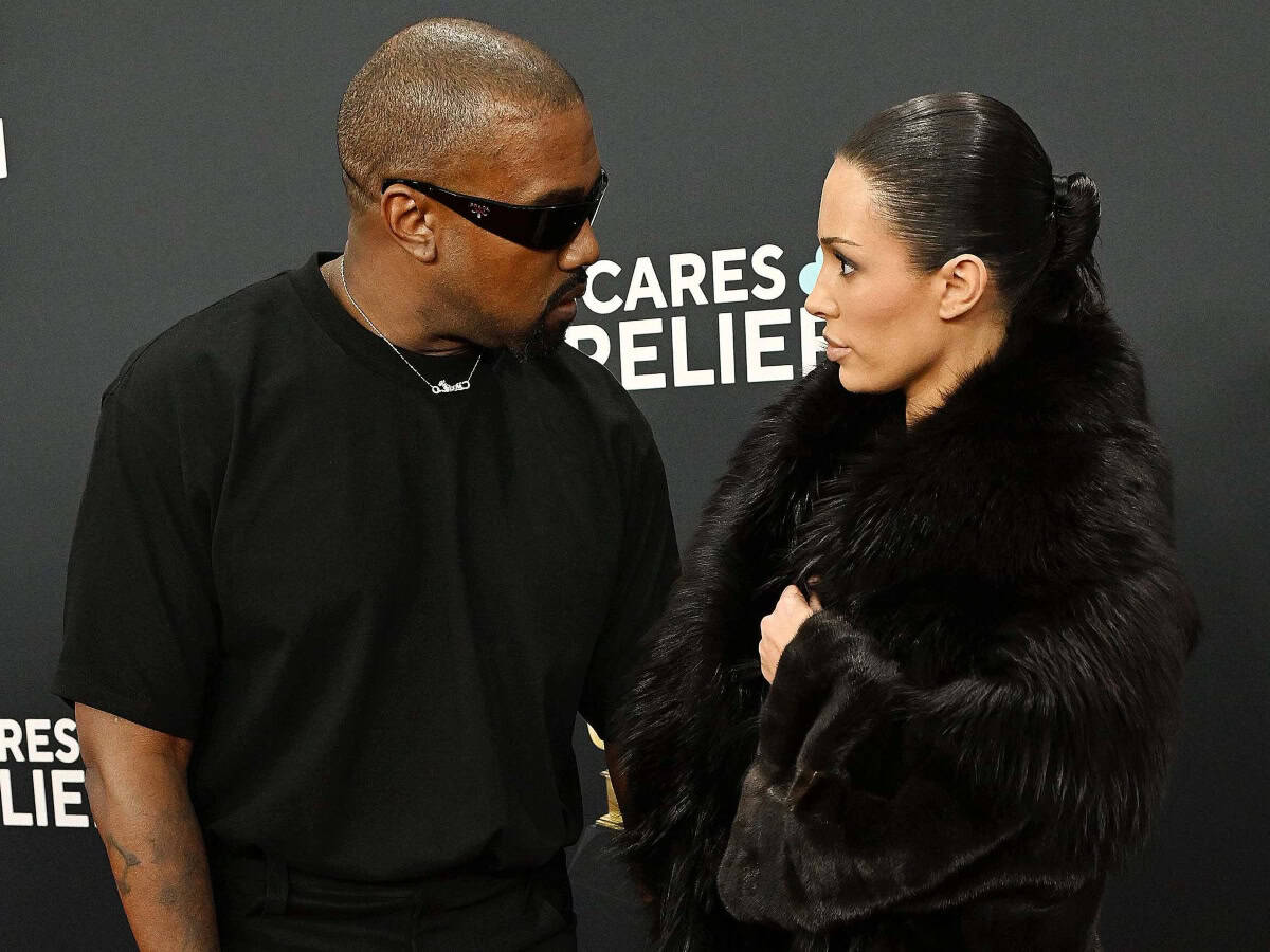 Kanye West, Bianca Censori ushered out of Grammys by police