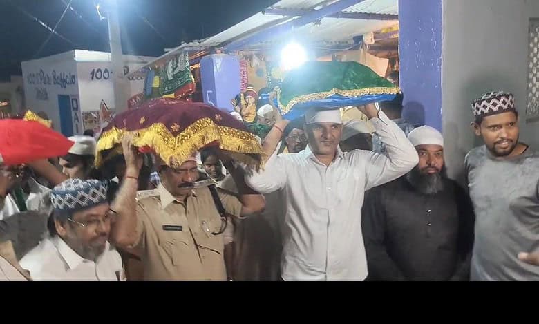 Pahadishareef Dargah during the Sandal offering by the police.