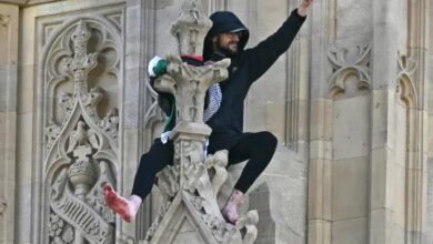 Watch: Man climbs London's Big Ben carrying Palestinian flag