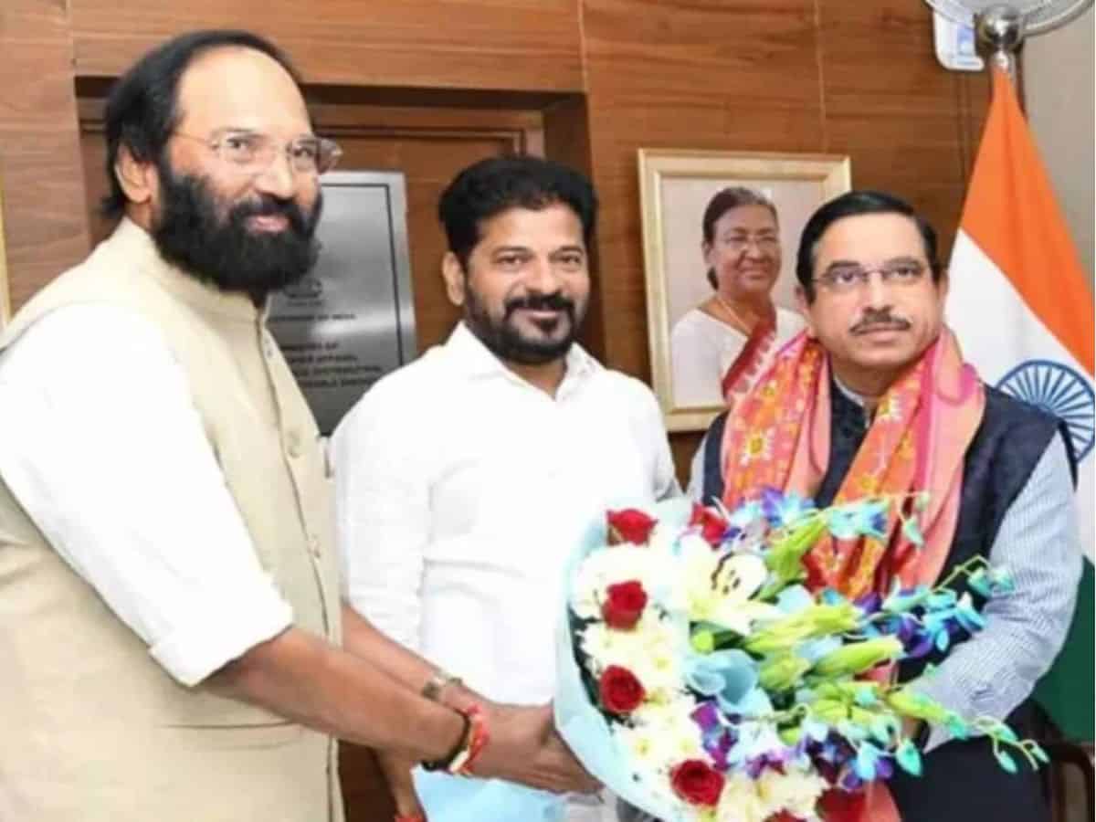Telangana CM urges Union minister for food and public distribution Prahlad Joshi to release the pending dues of custom milled rice to the state.