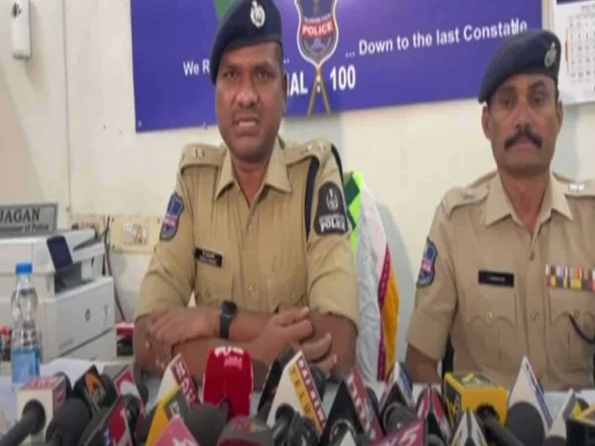 Hyderabad: Police crackdown on students Osmania University continues