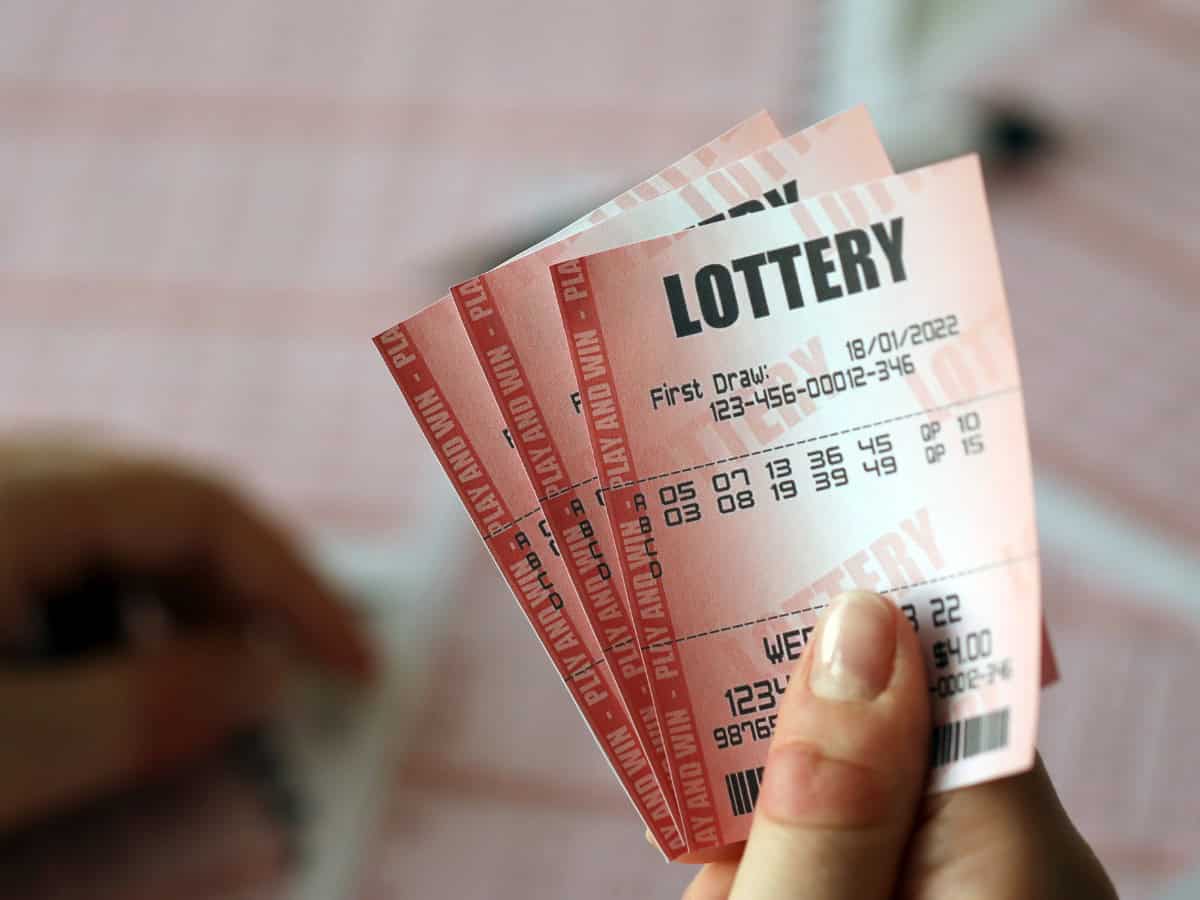 Forgotten ticket in car leads UK man to 1 million pounds lottery win