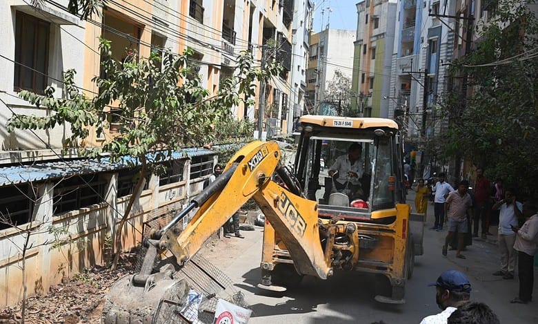 HYDRAA demolishes illegal structures in Nizampet’s Indiramma Colony