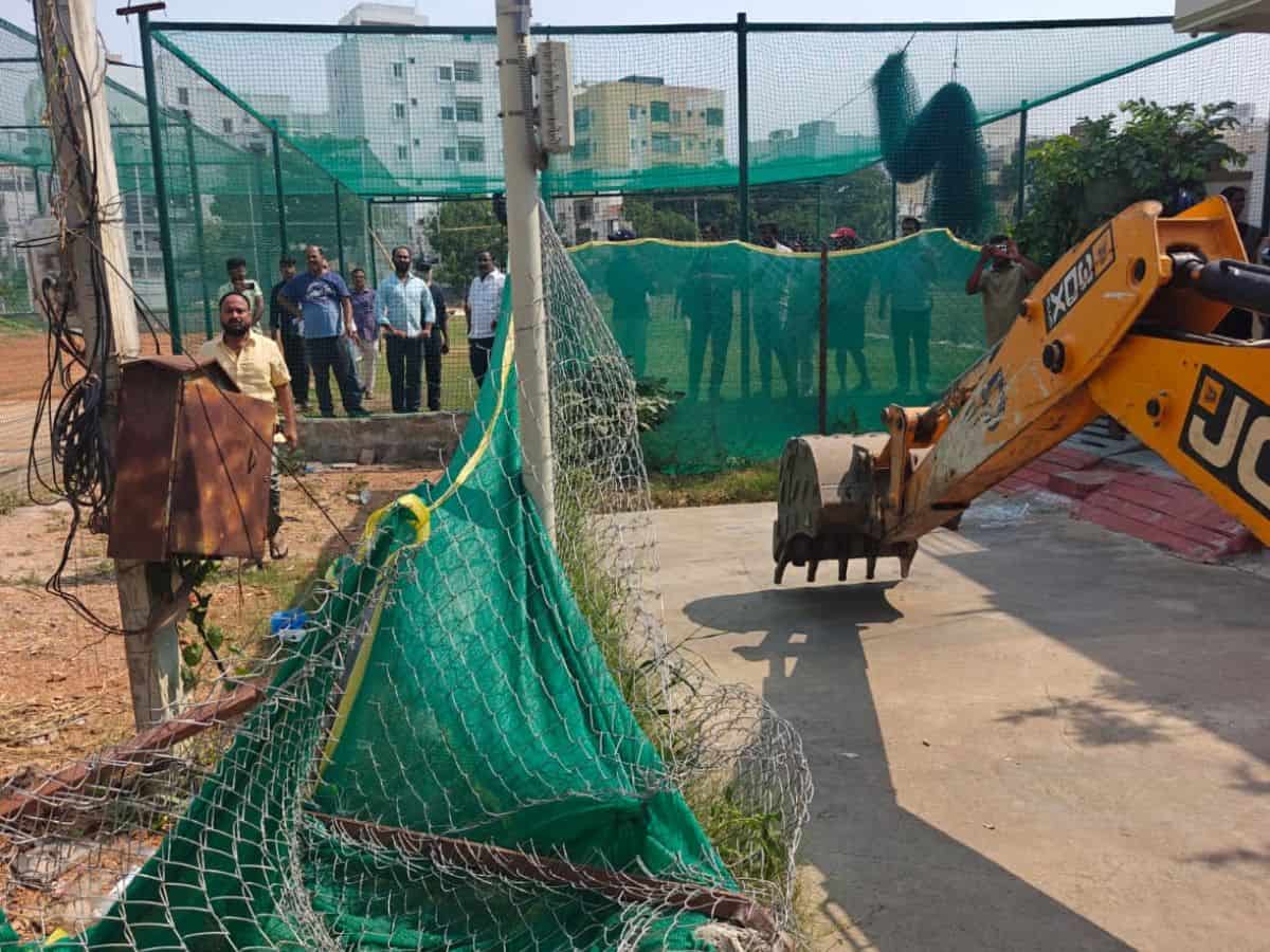BRS workers booked for attacking officials in Badangpet
