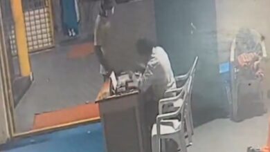 Man splashes acid on Temple accountant in Saidabad, flees