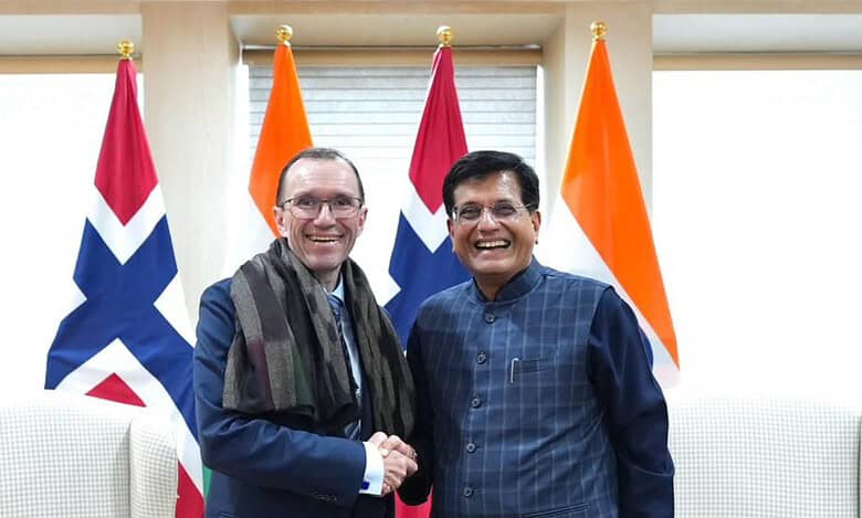 Union Commerce Minister Piyush Goyal with Norway's Minister of Foreign Affairs, Espen Barth Eide (X)