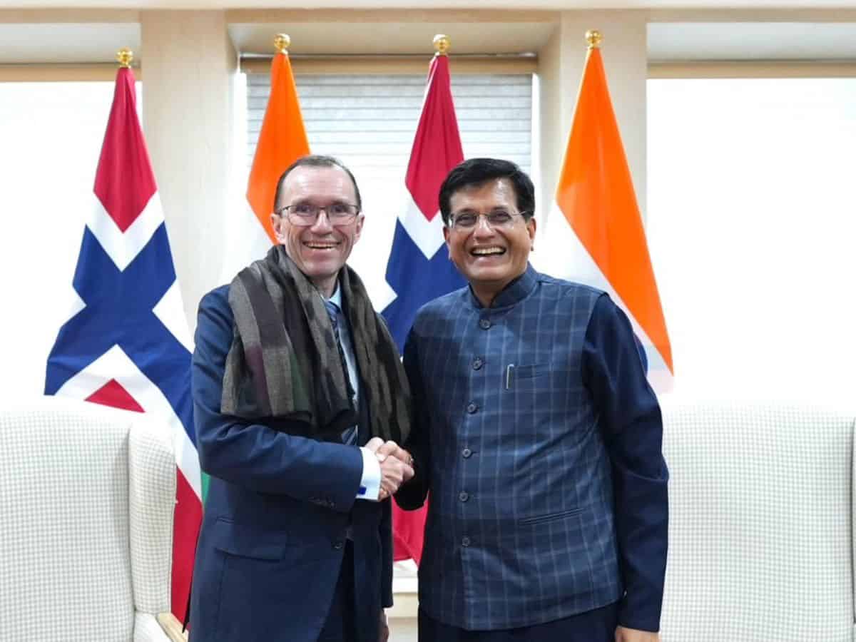 Union Commerce Minister Piyush Goyal with Norway's Minister of Foreign Affairs, Espen Barth Eide (X)