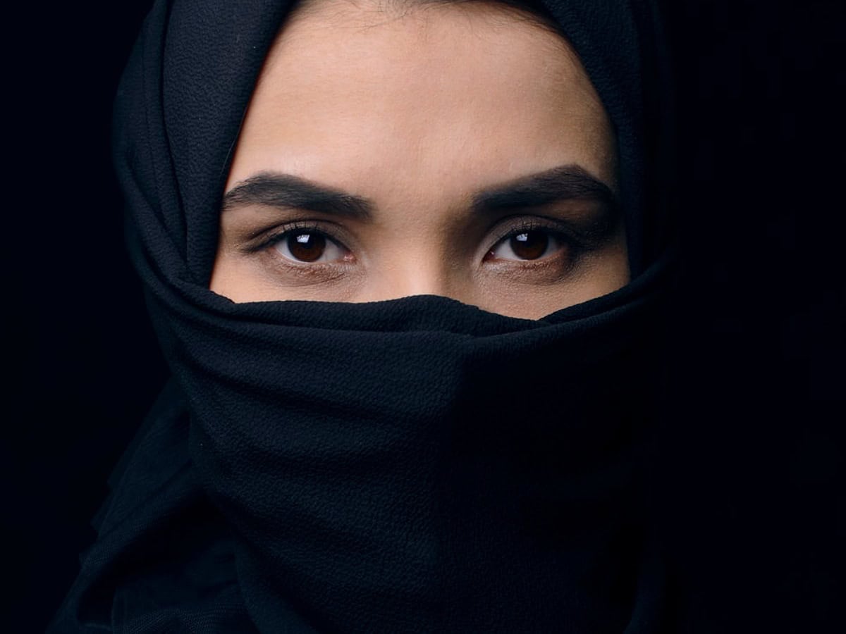 New traffic law in Kuwait: Women driving in niqab to be fined