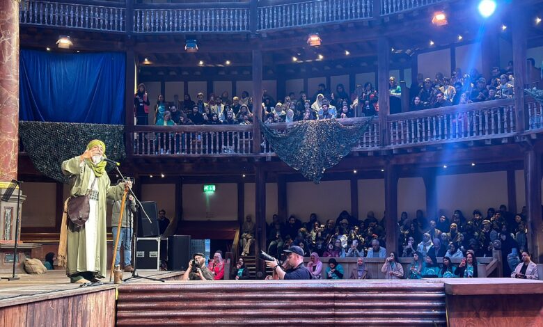 Watch: Historic 'Open Iftar' at Shakespeare’s Globe