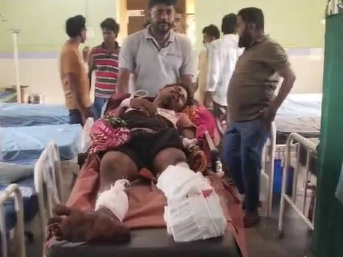 Pressure bomb blast injures 1, police suspect Maoist link