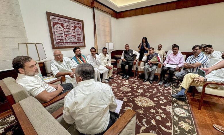 LIC agents met Rahul Gandhi