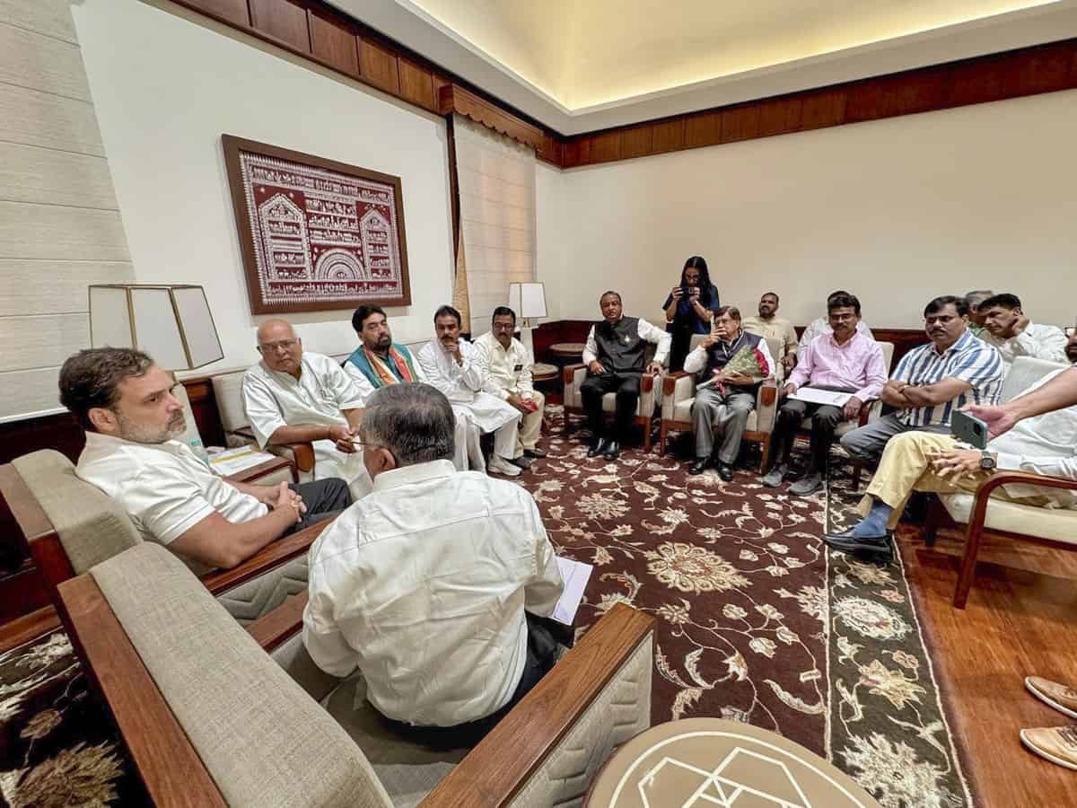 LIC agents met Rahul Gandhi