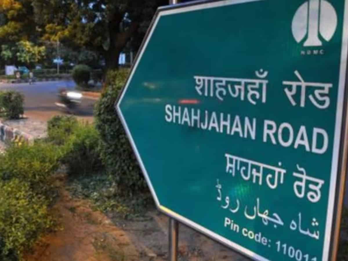 Road signboards named after Mughals defaced in Lutyens' Delhi