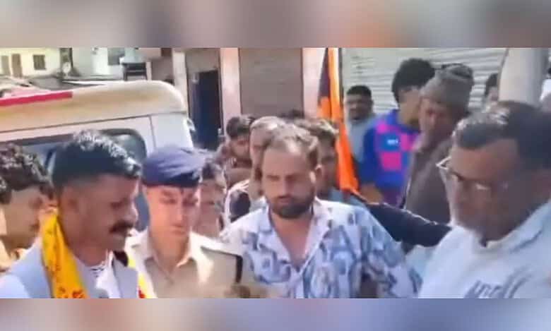 Himachal Pradesh: Right-wing group threatens minority shop owners, demand eviction