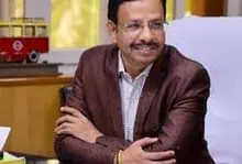 Sacked TGSRTC conductors make allegations of corruptions against TGSRTC MD VC Sajjanar.