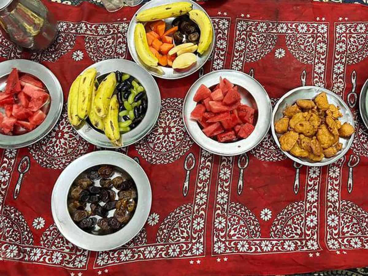 Ramzan 2025: What a Hyderabadi iftar dastar looks like