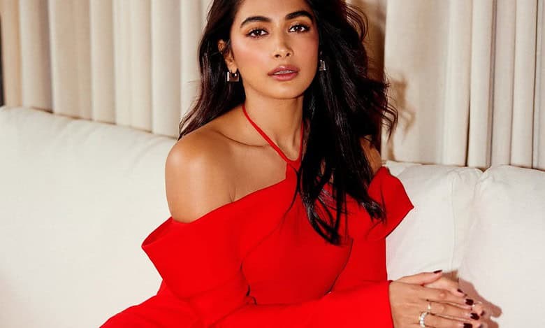 Pooja Hegde’s huge fee for just one item song shocks industry