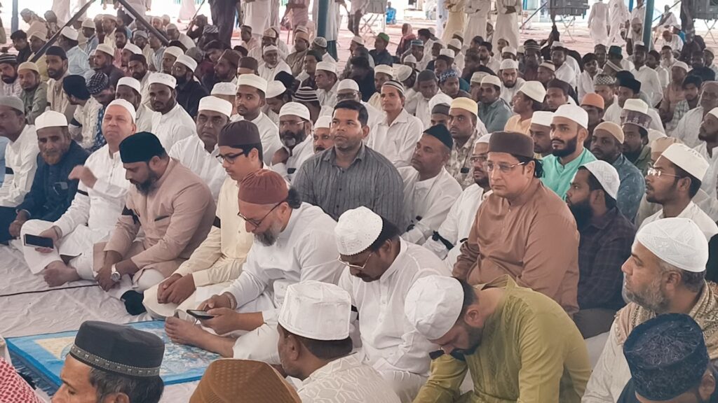 Hyderabad sees black armband protests against waqf bill