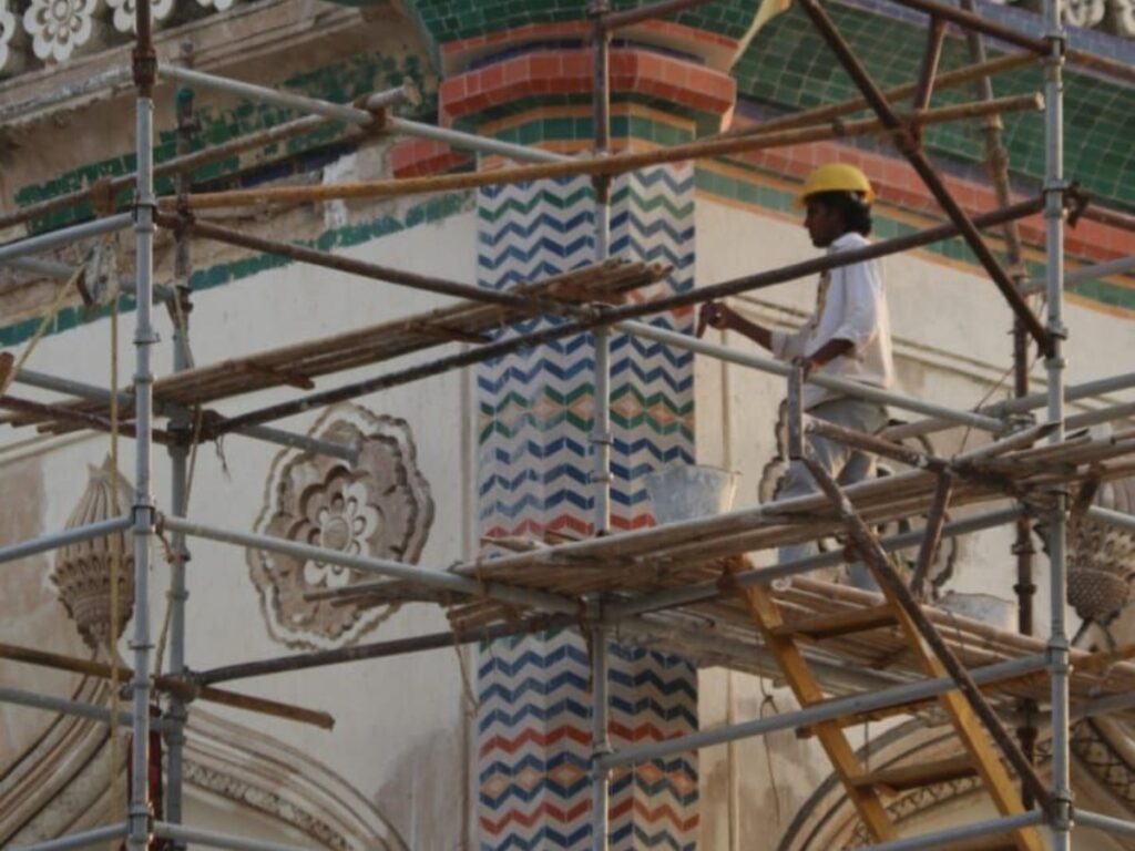 TIled work on the tomb of Sultan Muhammad Qutb Shah at the Qutb Shahi Tombs
