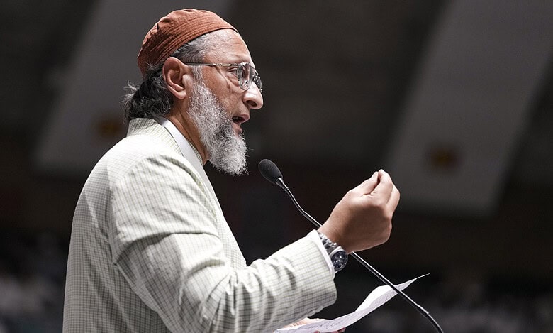 AIMIM chief Asaduddin Owaisi speaks during the Save Waqf Conference.