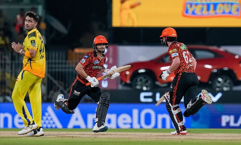 Sunrisers Hyderabad beat Chennai Super Kings by five wickets