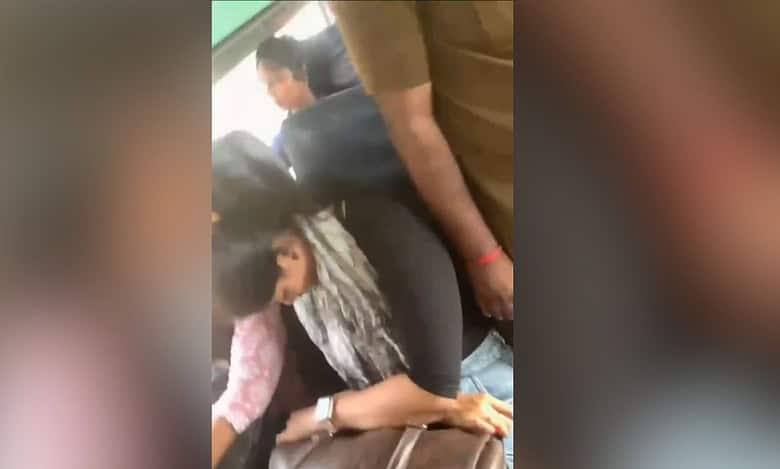 KSRTC bus conductor attempts to sexually assault woman on bus