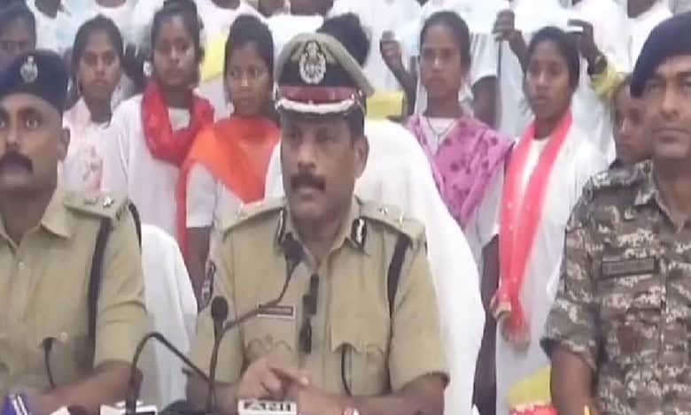 85 Maoists native of Telangana surrender before Bhadradri-Kothagudem police.