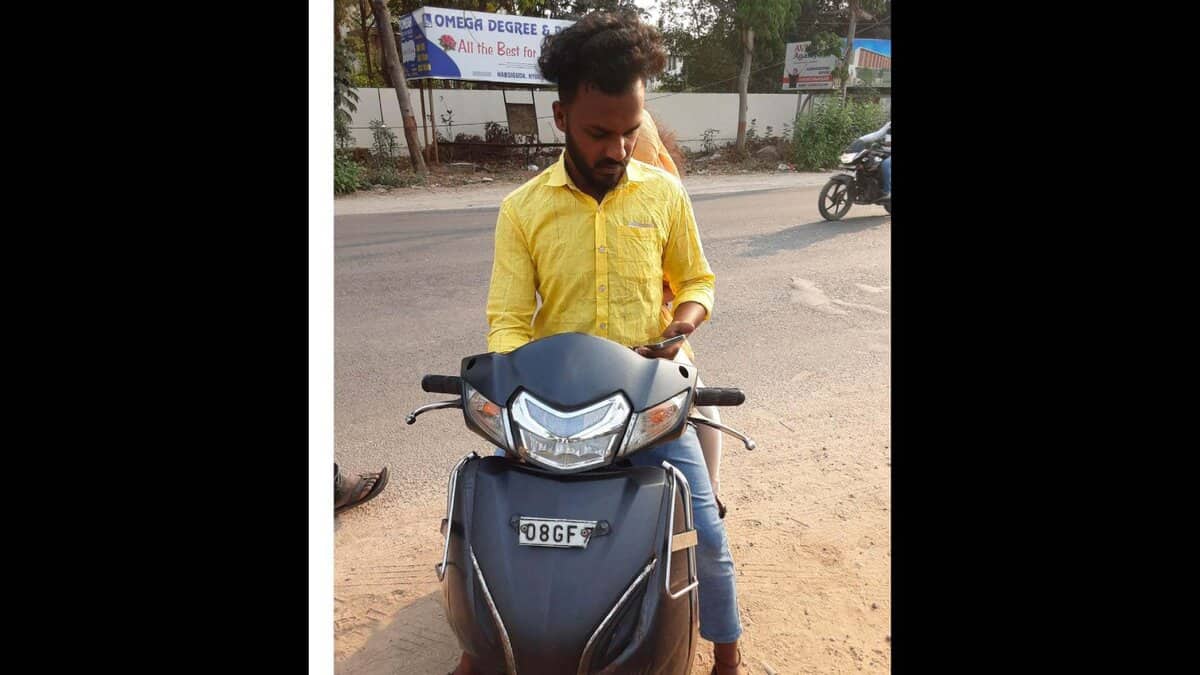 Man stabbed to death in Hyderabad over suspected personal enmity.