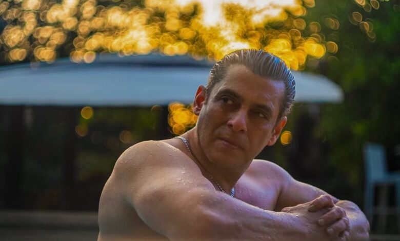 Salman Khan shares poolside pictures after pushing his upcoming show