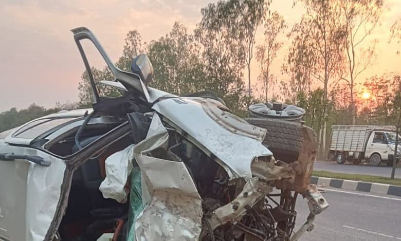 Two killed, several injured in road accident near Hyderabad