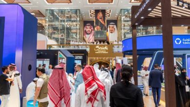 A section of the attendees to see what the exhibitors are offering.