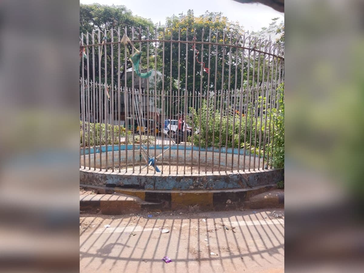 The image displays the two-decade-old fountain in front of the Falaknuma police station complex. April 12, 2025