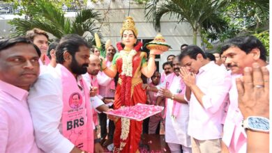 BRS working President KT Rama Rao pays tribute to Telangana Thalli during Bharat Rashtra Samithi's (BRS) silver Jubilee celebrations