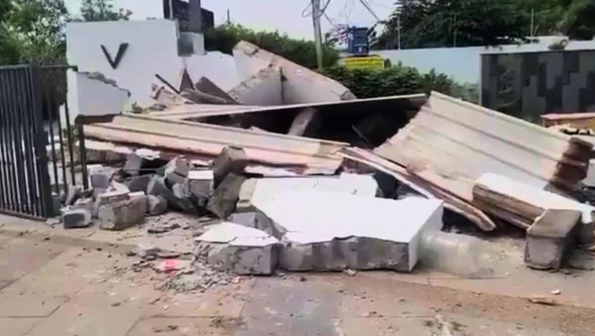 Demolished structures on encroached Paigah lands