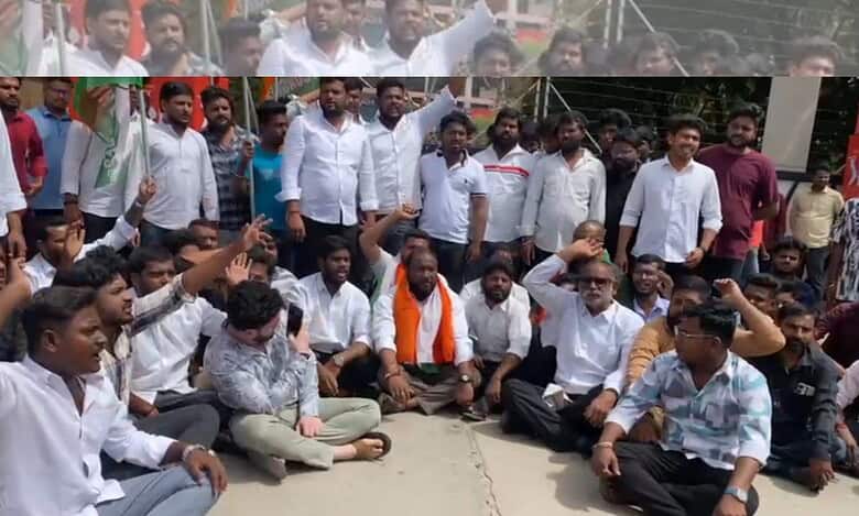 Hyderabad: Youth Congress demands HCA president's resignation